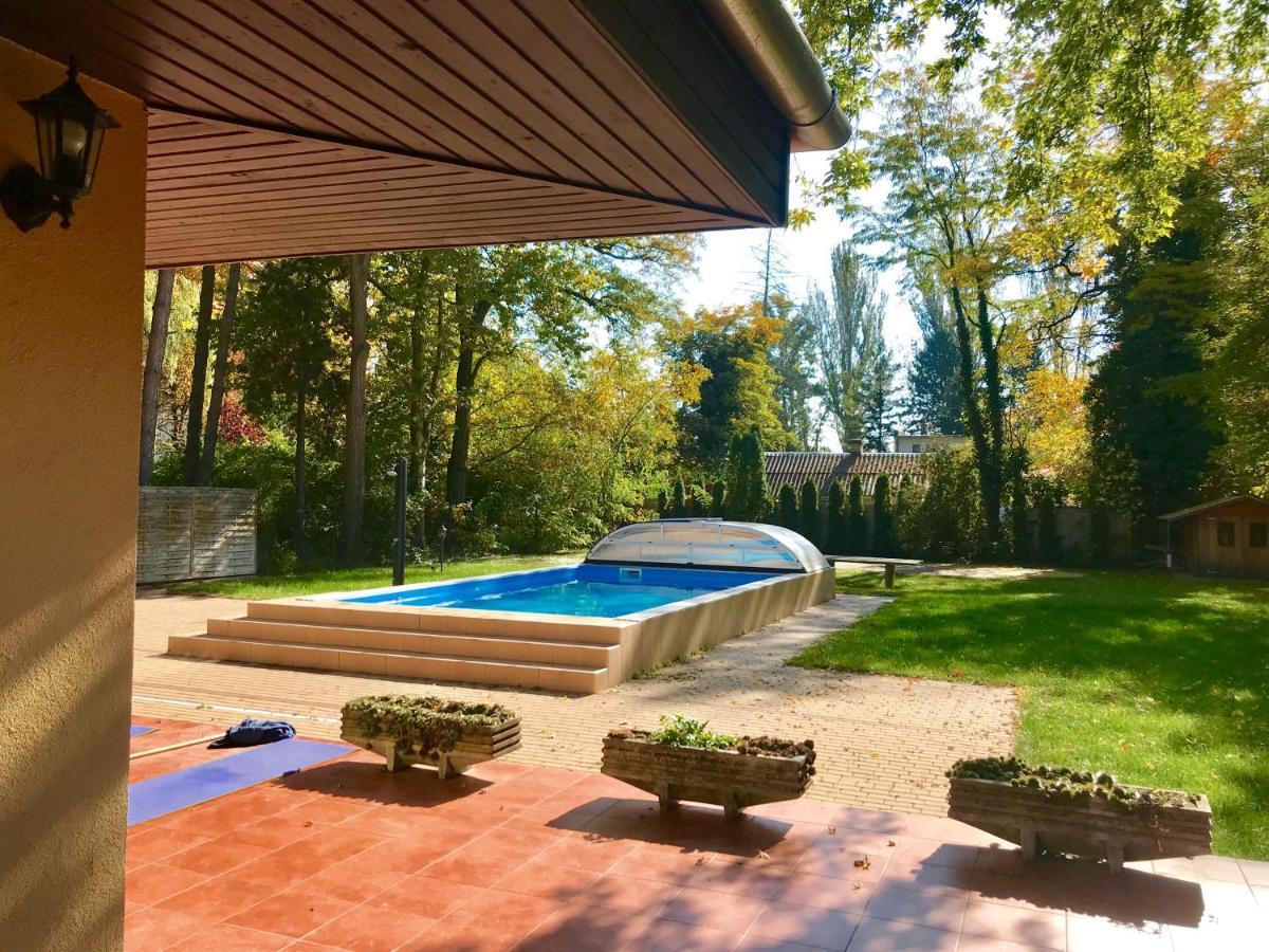 Villa Lily Zamárdi Exteriör bild