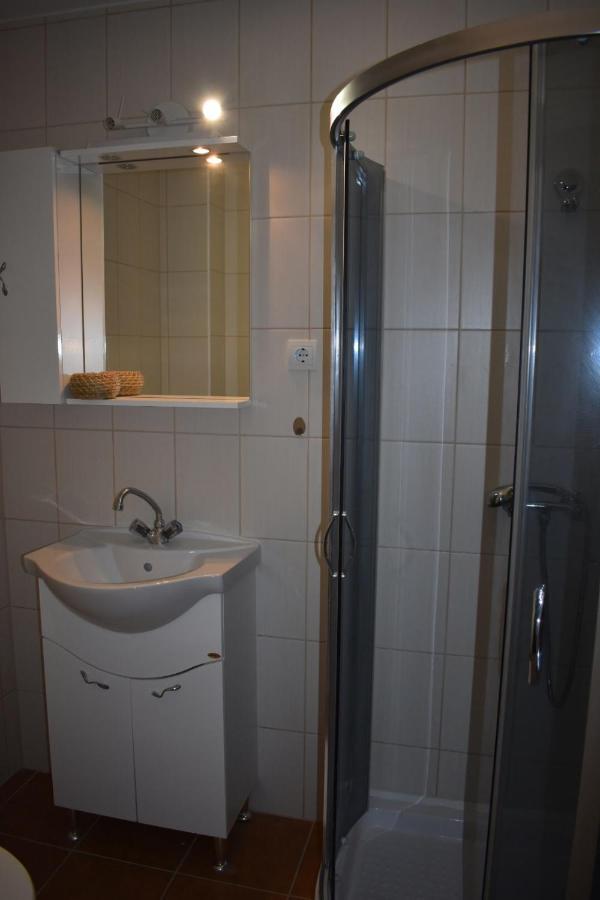 Villa Lily Zamárdi Exteriör bild